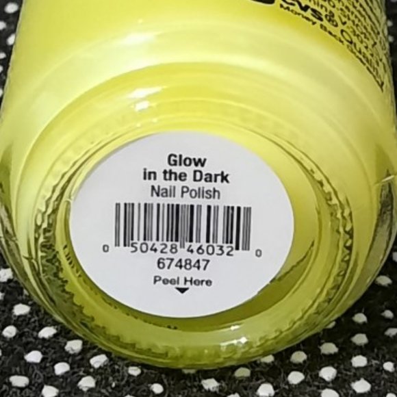 🟡 $ 2.00 POP ARAZZI NAIL POLISH (Glow in the DARK) 0.50 oz - Picture 3 of 4